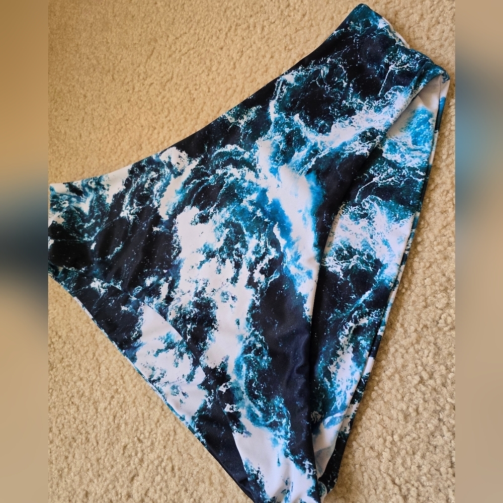 🌈Zaful Swim Bottom XL – Ocean Wave Print
